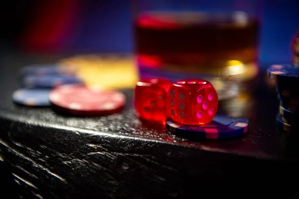 Starburst slot game interface on dinda77 showing five reels and bet controls